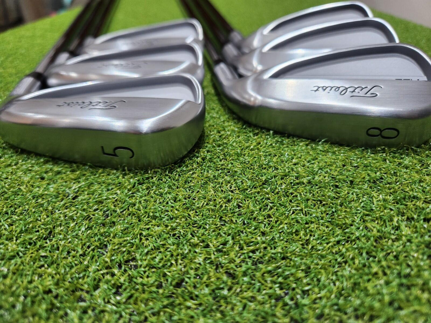 Titleist T150 2025 Iron Set - 5-PW - Men's RH - Regular Flex