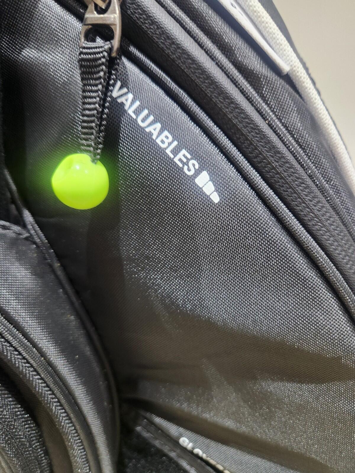 NEW Clicgear B3 Golf Cart Bag -Black/Lime - Packed With Features - FREE Towel