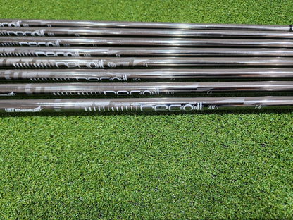 Callaway Big Bertha Irons - 4-PW+SW - Men's RH - Graphite Stiff Flex - New Grips