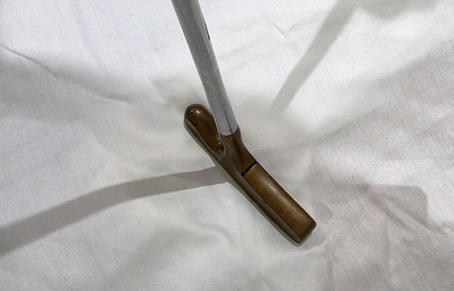 Acushnet (Titleist) Bullseye Putter / Light Blade / 35 Inch / RH or LH