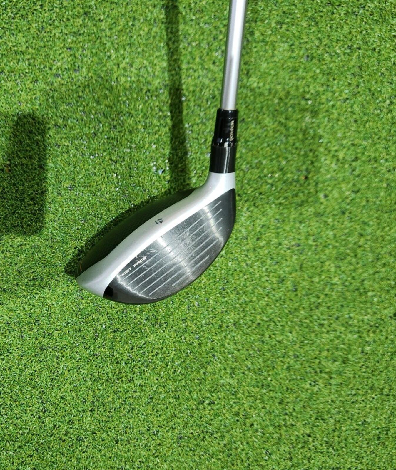 TaylorMade M5 Titanium 3 Wood - 15° Loft - Men's RH - Tensei Red Stiff Flex