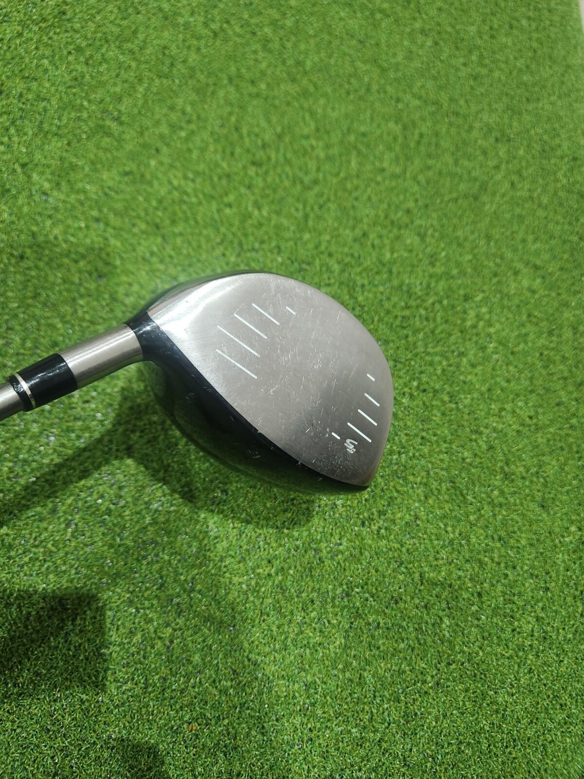 TaylorMade R5 Dual Type D Driver - 10.5° Loft - Men's RH - Stiff Flex