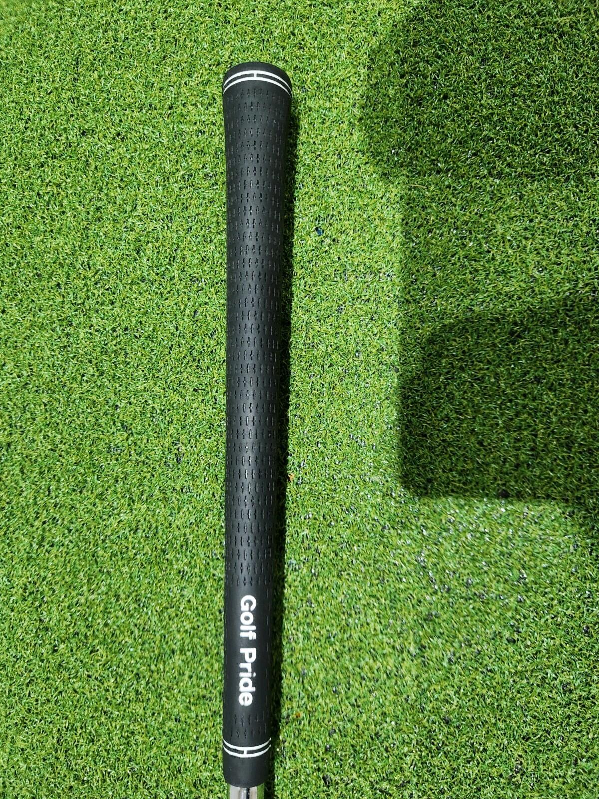Cleveland RTX-3 Gap Wedge - 48° Loft - Men's RH - 8° Bounce - DG S400 Stiff Flex