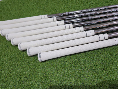 Callaway Big Bertha Irons - 4-PW+SW - Men's RH - Graphite Stiff Flex - New Grips