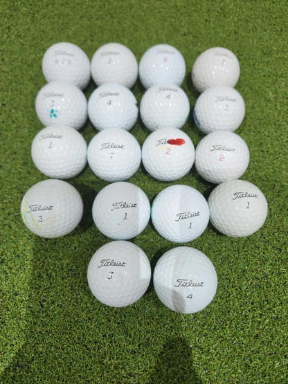 18 x Titleist Pro V1 A/B Mix 2nd Chance Golf Balls - White - Great Value