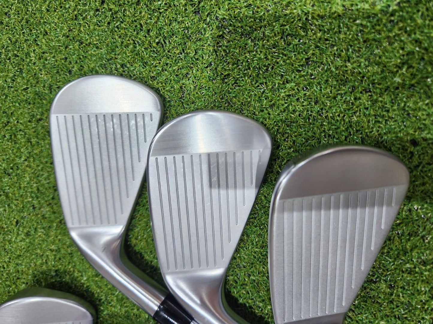 Titleist T150 2025 Iron Set - 5-PW - Men's RH - Regular Flex