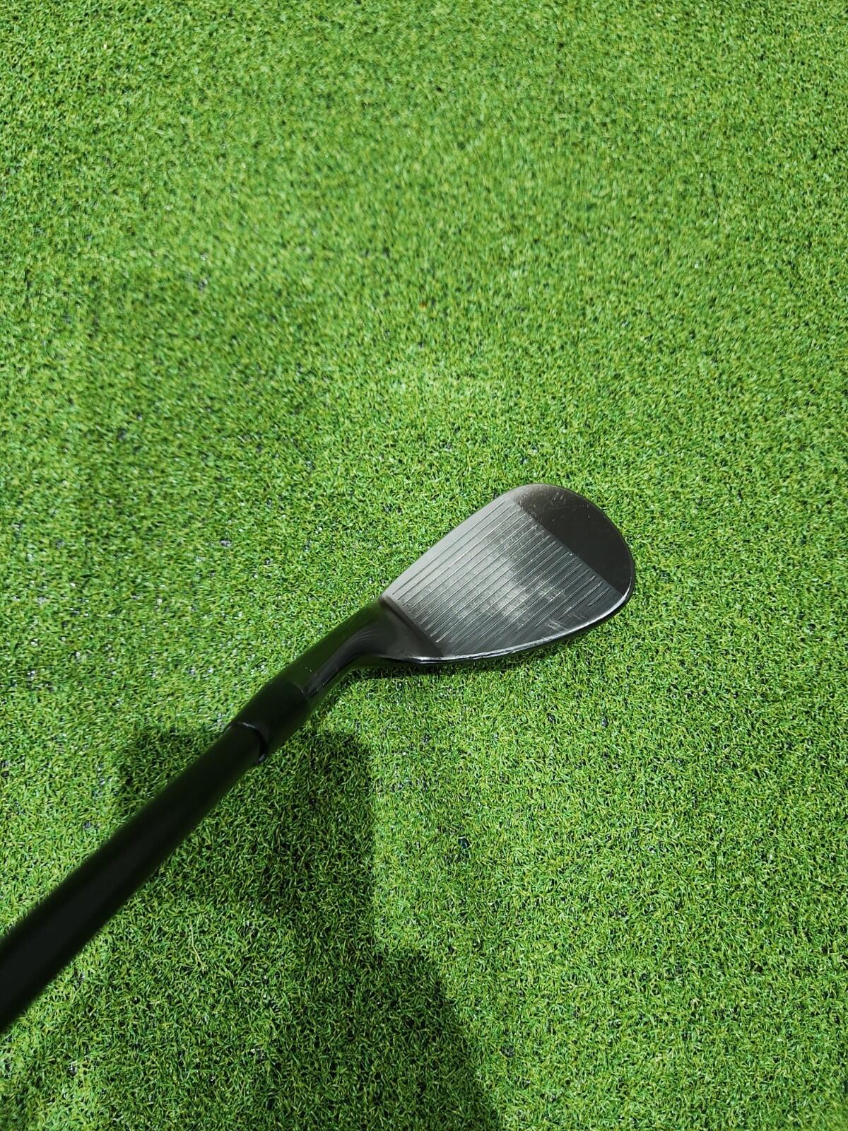 Titleist Vokey SM9 Jet Black Premium Sand Wedge - 56° / 10S - Men's RH