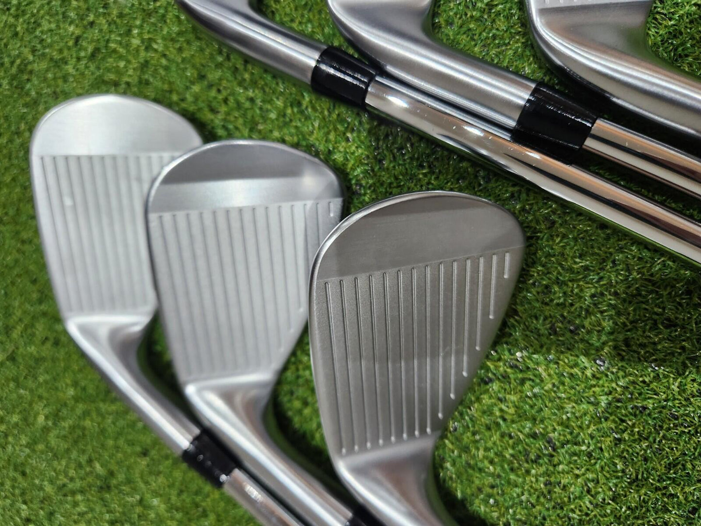 Titleist T150 2025 Iron Set - 5-PW - Men's RH - Regular Flex