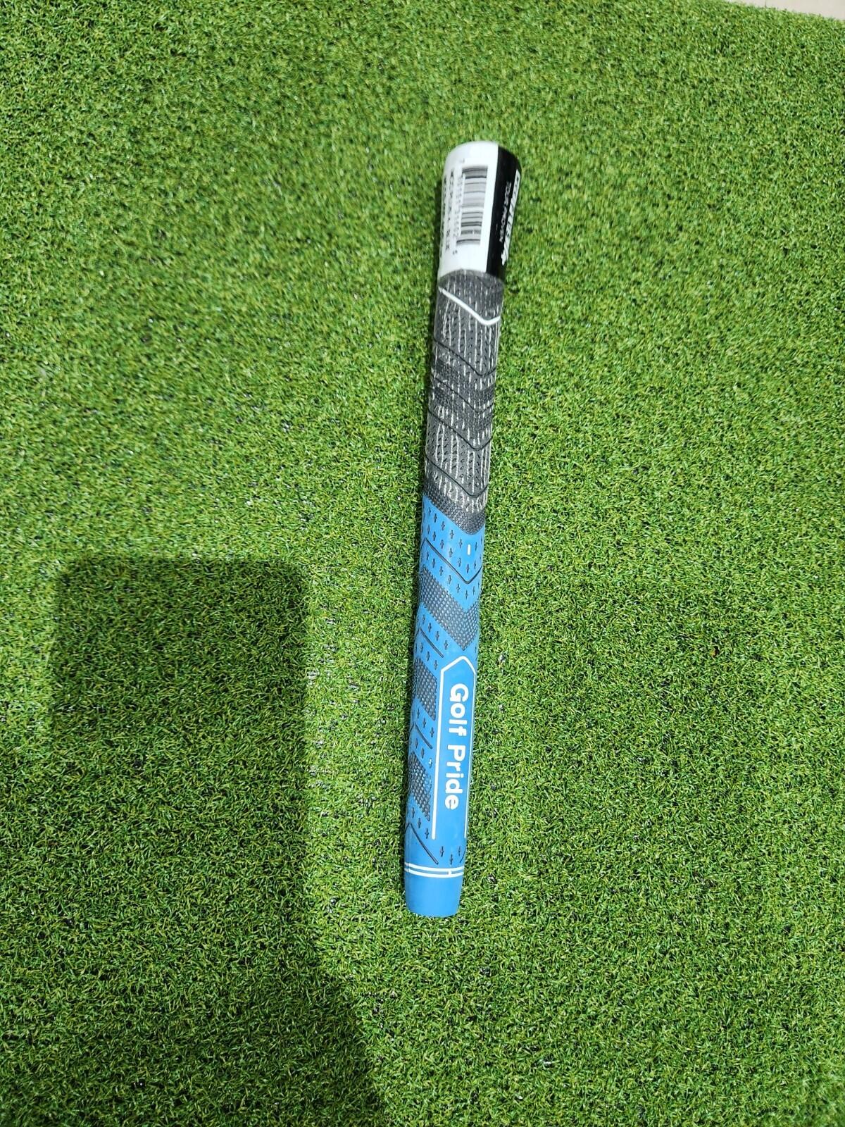 Genuine Golf Pride MCC Plus 4 Midsize Golf Grips - Black/Blue